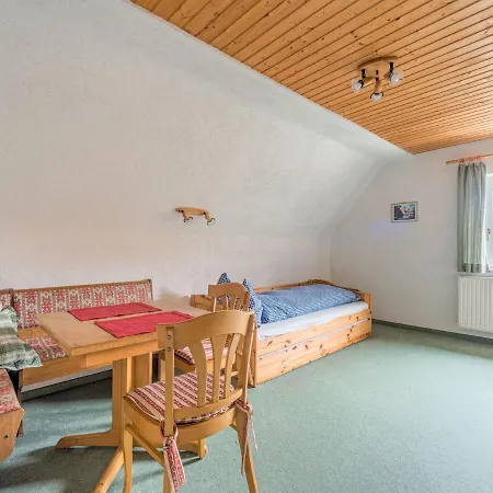 Modern In Tabarz/thuringer Wald With Garden Apartment Brotterode-Trusetal